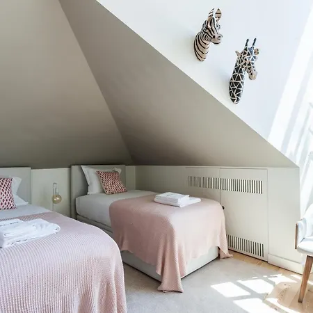 Апартаменты Flh Bairro Alto Design Flat Лиссабон