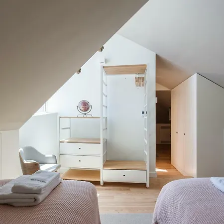 Flh Bairro Alto Design Flat דירה *